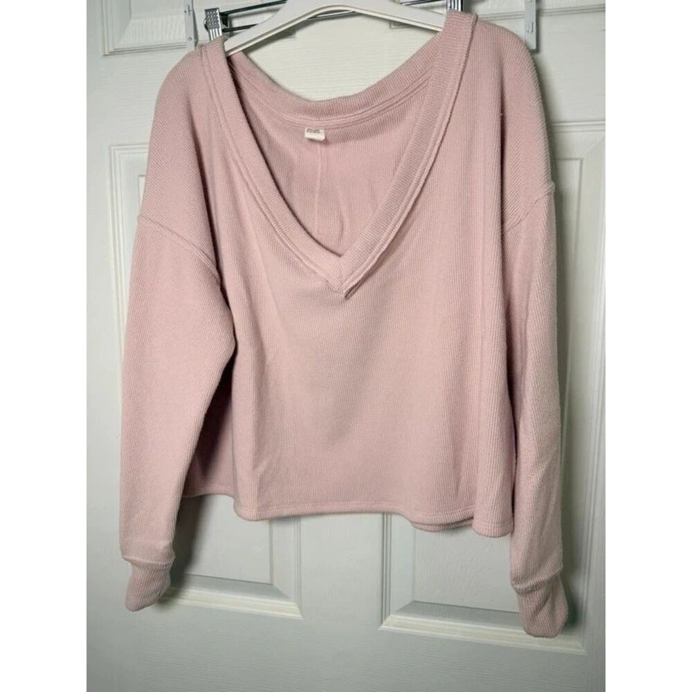 Gilly Hicks sweater. Gilly Hicks
